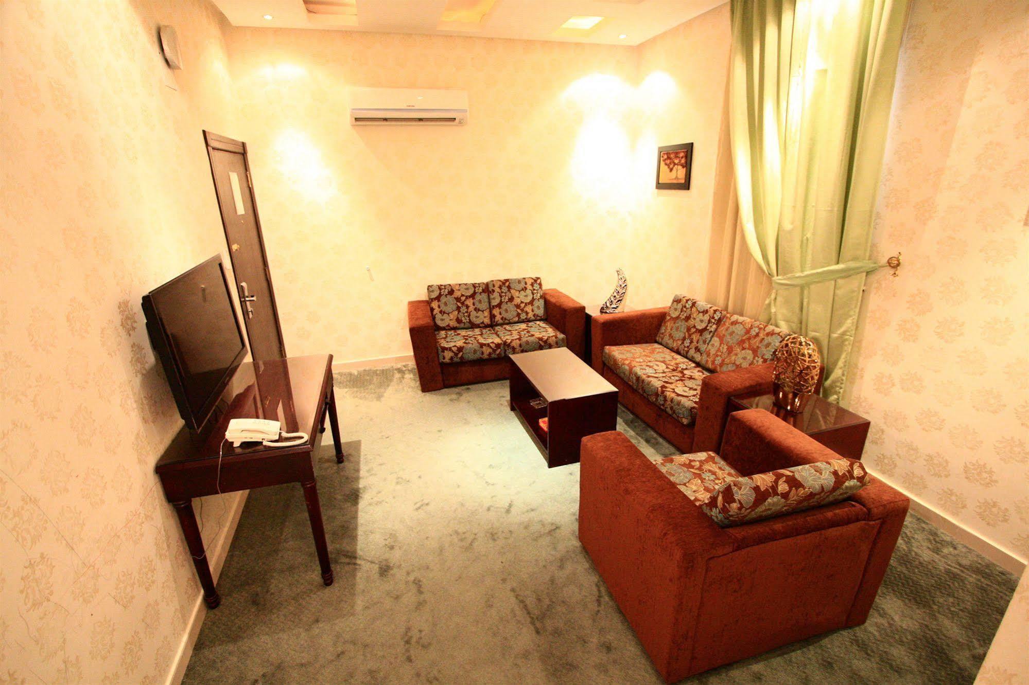 Rest Night Hotel Suites- Al Falah ริยาดห์ ภายนอก รูปภาพ