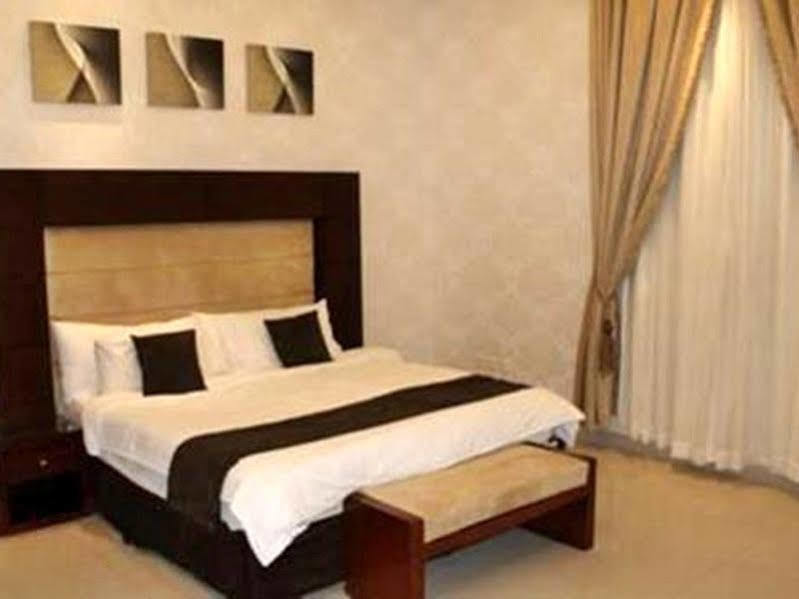 Rest Night Hotel Suites- Al Falah ริยาดห์ ภายนอก รูปภาพ